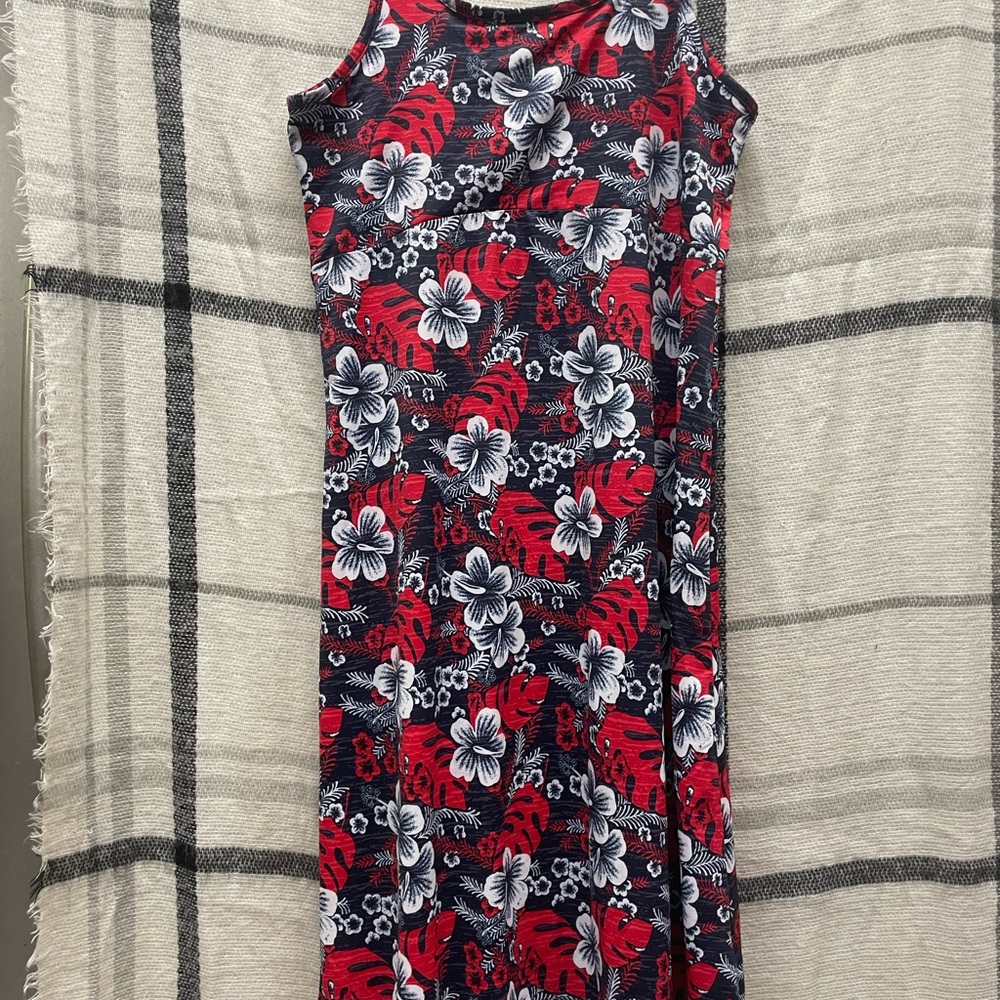 Elegant Red and Black Floral Midi Dress